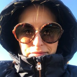 Meet your Posher, Emilie